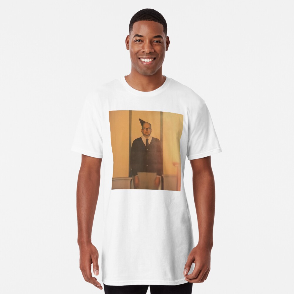 Aperçu de l'œuvre T-shirt long créée et vendue par mendozatolens.