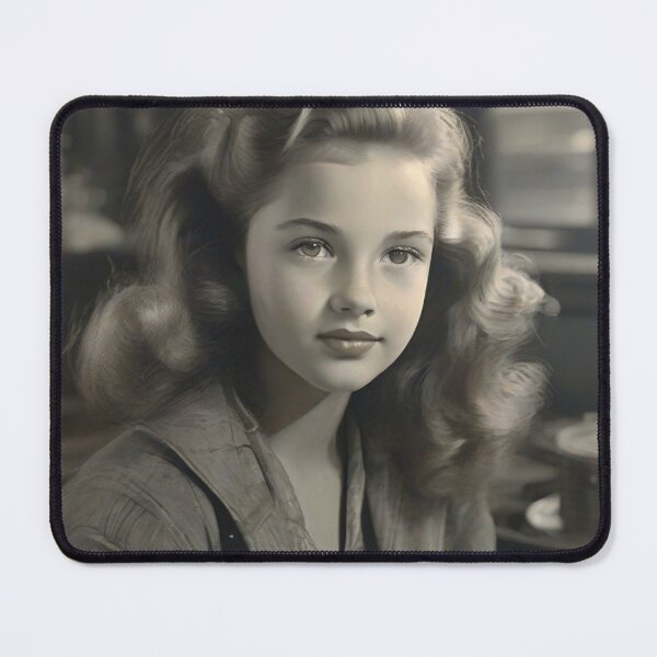 Item preview, 1940's Girl designed and sold by kwin1120.