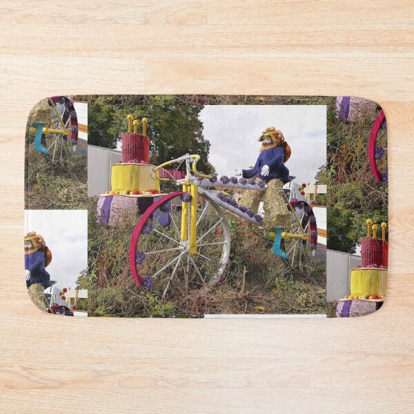 Item preview, vr 3529 / finition 2023  6 - Art de la Laine - Wool Art - un Vélo Magique  !  - Okaio Créations Olavia-Olao designed and sold by o.okaïo.