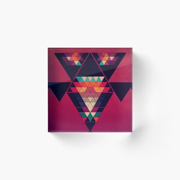 Aperçu de l'œuvre Symbolisme des Triangles de Sierpiski aléatoires de Grandomastery créée et vendue par Grandomastery.