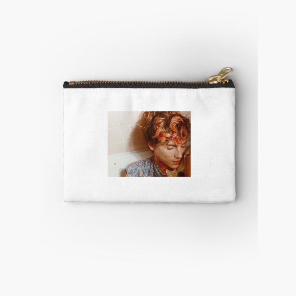 Item preview, huesos y todo designed and sold by llartshop.