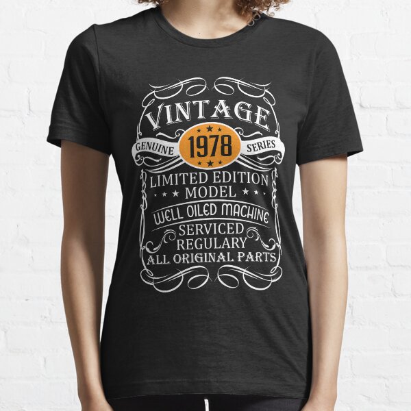 1980 Vintage All Original Parts Limited Edition 40th Cake Celebrate 40th Blow Candle Birthday Party Blast Unisex T-Shirt EST