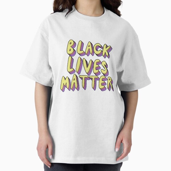 Vista previa del artículo con la obra «Black Lives Matter», diseñado y vendido por divinefemme.