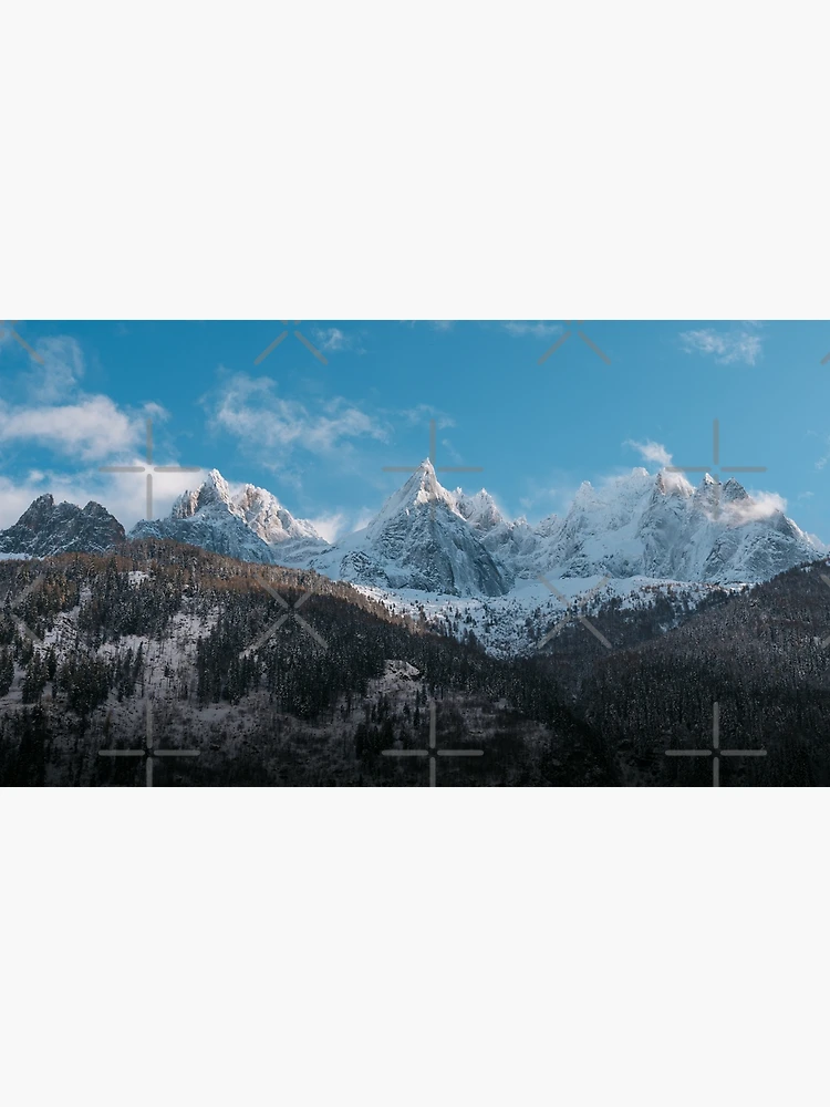 Aperçu 3 sur 3. Poster avec l'œuvre Les Aiguilles Rouges créée et vendue par EtanK.