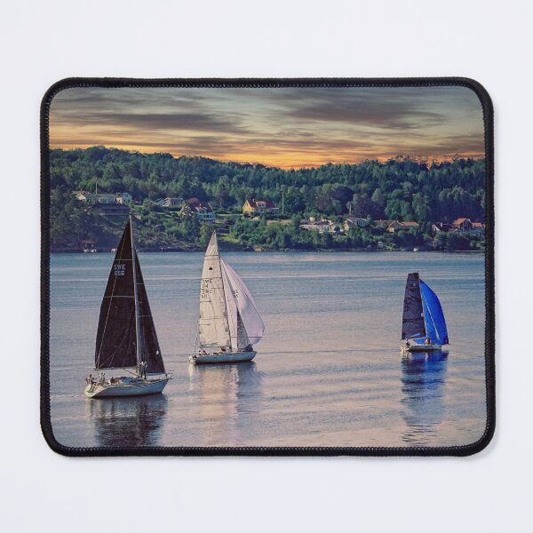 Item preview, I saw three ships designed and sold by RosRidleyPhoto.