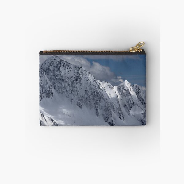 Artikelvorschau, Schneebedeckte Berggipfel. Russland, Kaukasus. entworfen und verkauft von vkph.