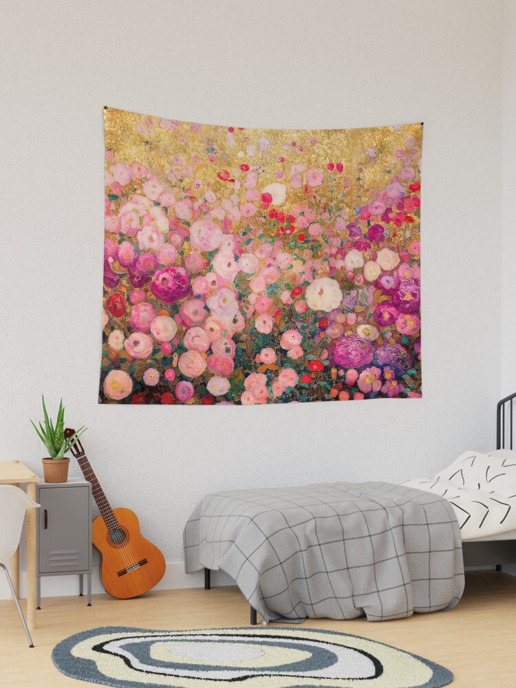 Aperçu 1 sur 3. Tentures avec l'œuvre Fleurs roses de Gustav Klimt créée et vendue par maniacfitness.