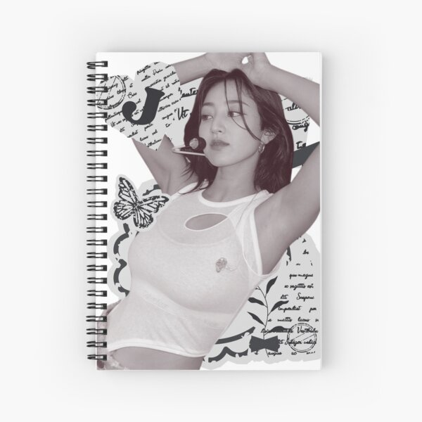 Artikel-Vorschau von Park Jihyo klassisches Design, designt und verkauft von breezydayid.