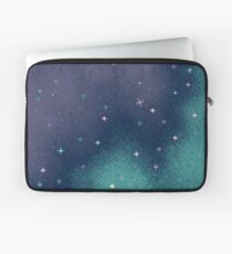 Funda para portátil Lila y Aqua Pixel Galaxy