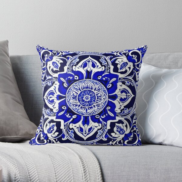 https://ih1.redbubble.net/image.5381736213.7652/throwpillow,small,600x-bg,f8f8f8-c,0,120,600,600.jpg