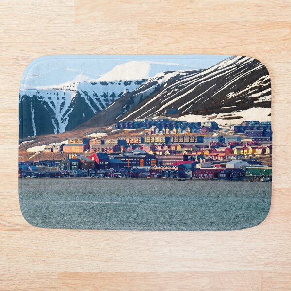 Artikelvorschau, Longyearbyen-Stadt Spitzbergen entworfen und verkauft von Martyn R Arnold Fine Art Nature & Landscape Photography.