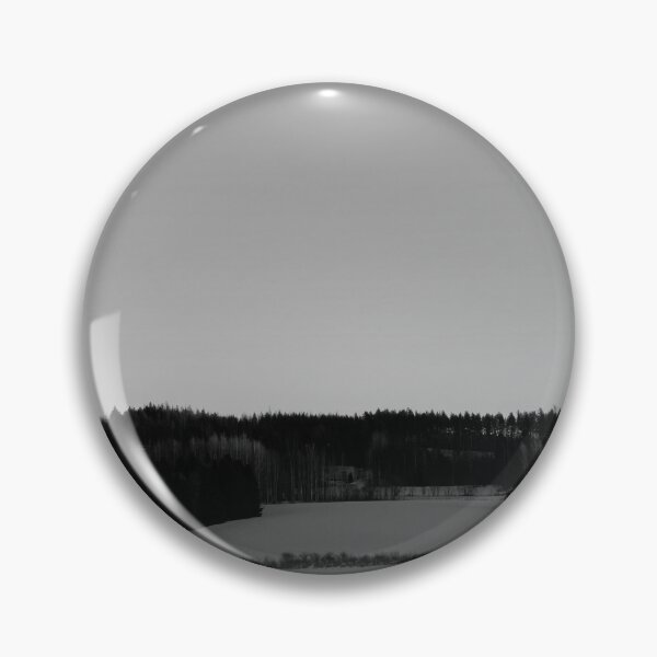 Artikelvorschau, Der aufgehende Mond über Feldern. Sasi bw entworfen und verkauft von Jouko Lehto Photography.
