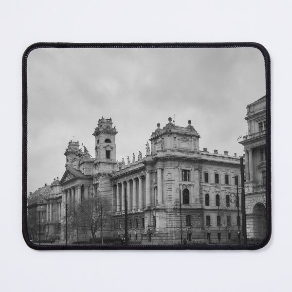 Aperçu de l'œuvre Palais de Justice, Budapest créée et vendue par Tilosparty30.
