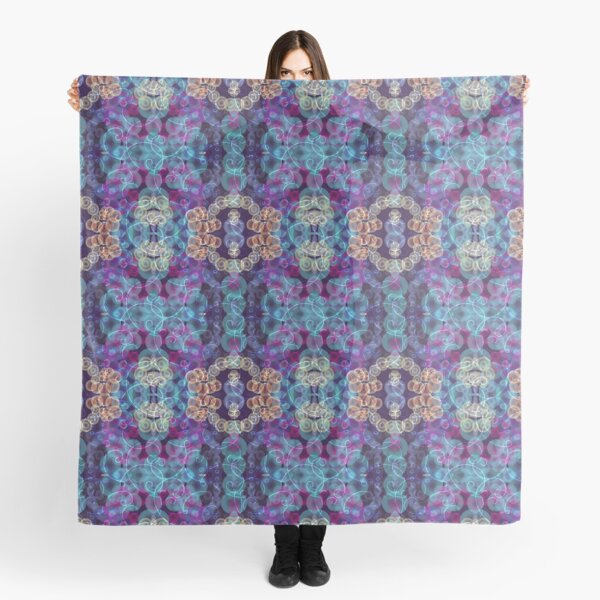 Kaleidoscope and Fibonacci Spiral Meet Scarf