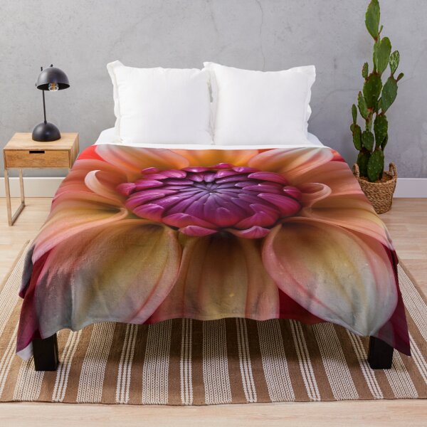 Artikelvorschau, Dahlia Flower Pattern entworfen und verkauft von TheArtOfPat.