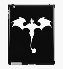 Dragon in flight - w iPad Case/Skin