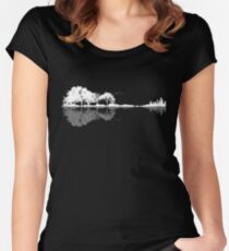 Natur Gitarre Tailliertes Rundhals-Shirt