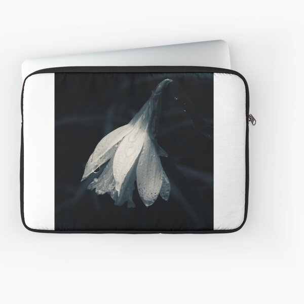 Triste - Sad Laptop Sleeve