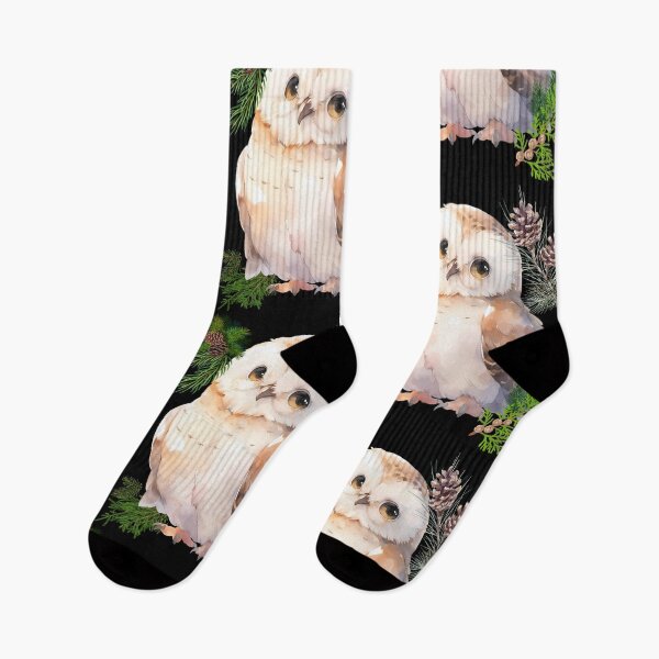 Artikelvorschau, Niedliche Baby-Eule mit Zweigen und Tannenzapfen, farbenfrohes Design entworfen und verkauft von EarthArtDesigns.