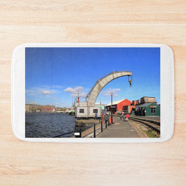 Artikelvorschau, Historical Steam Engine Crane at Bristol Harbor.. entworfen und verkauft von Arvind Singh.