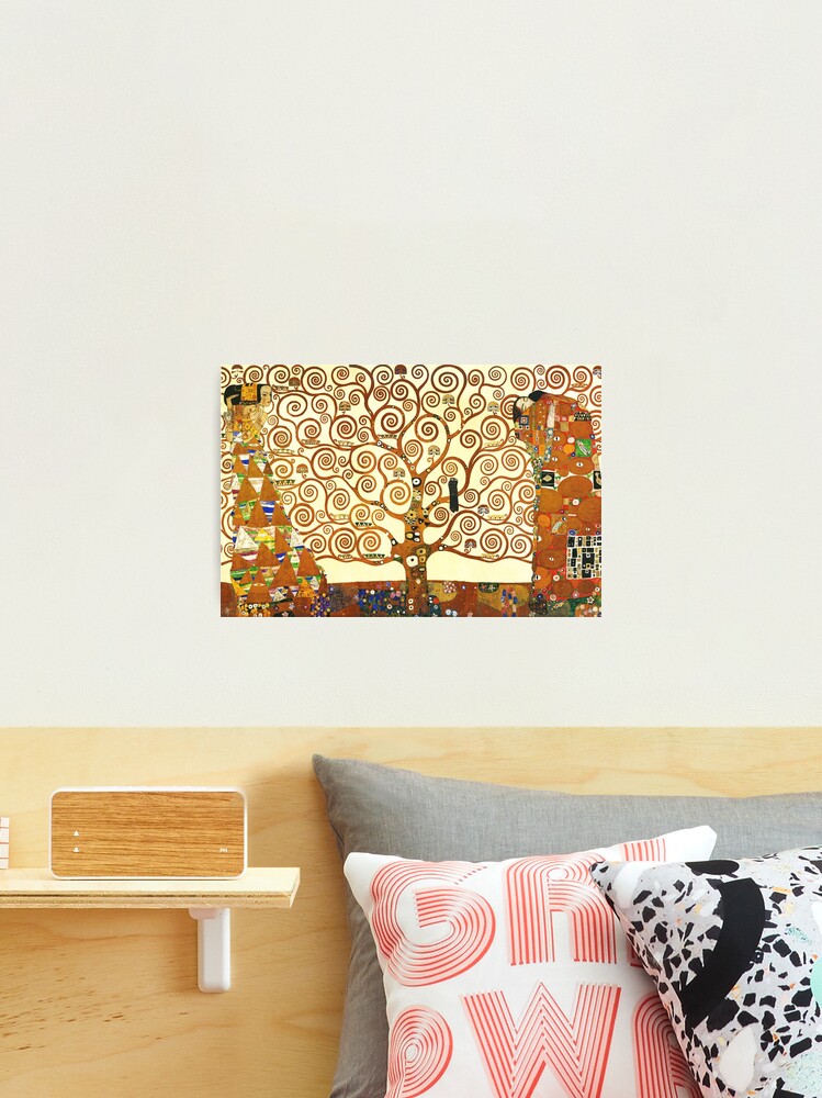 Aperçu 2 sur 3. Impression photo avec l'œuvre HD L'Arbre de Vie, 1905 de Gustav Klimt - HAUTE DÉFINITION créée et vendue par mindthecherry.