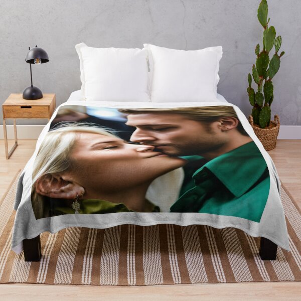 Item preview, couple designed and sold by Hembrom05.