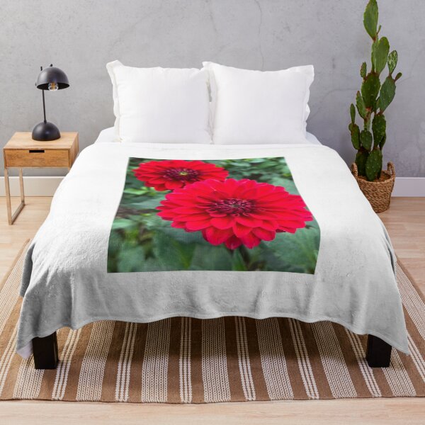 Aperçu de l'œuvre Dahlia Anna Cornelia créée et vendue par Laybov.
