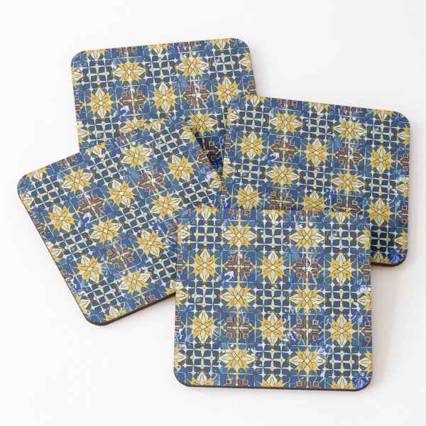 Artikelvorschau, Abstraktes Blumenmuster in Blau und Gold entworfen und verkauft von LittleGoblinPrs.