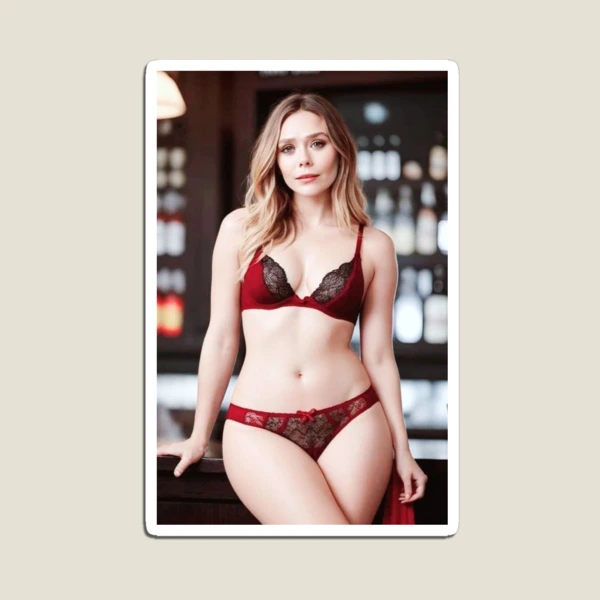 ⭐︎Elizabeth Olsen⭐︎23枚限定 Exquisite 1,693 Elizabeth Olsen 2015 Stock Photos, High-Res Pictures, and