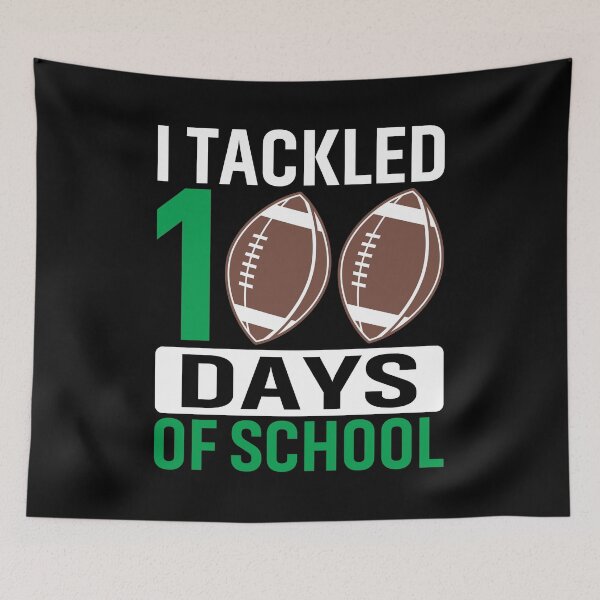 Artikelvorschau, Ich habe 100 Days Of School Football Student-Kid in Angriff genommen entworfen und verkauft von Smix Pixels.