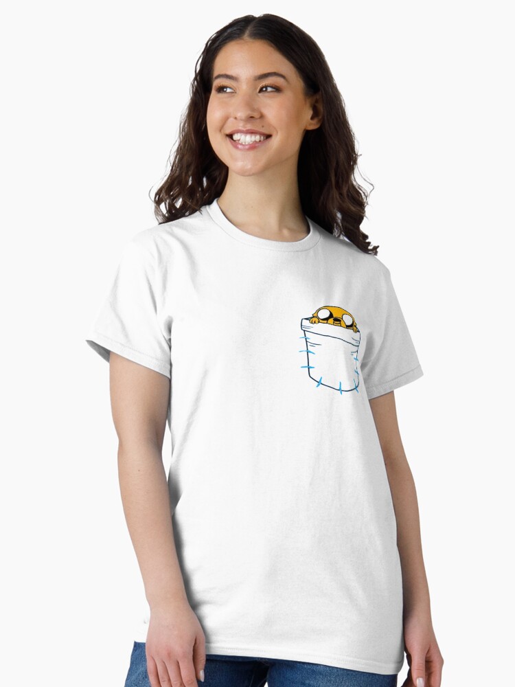 Thumbnail 2 von 7, Classic T-Shirt, Kreativer Druck von Jake aus Adventure Time in Finns Tasche designt und verkauft von GardenGhostShop.
