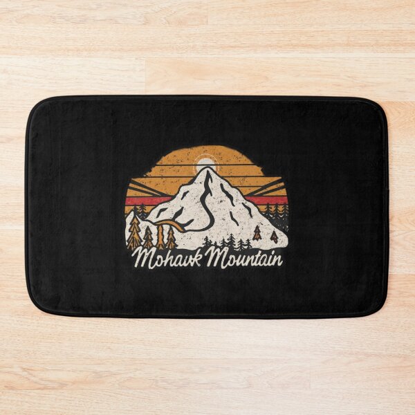 Artikelvorschau, Mohawk Mountain – Connecticut entworfen und verkauft von GroovyDino.