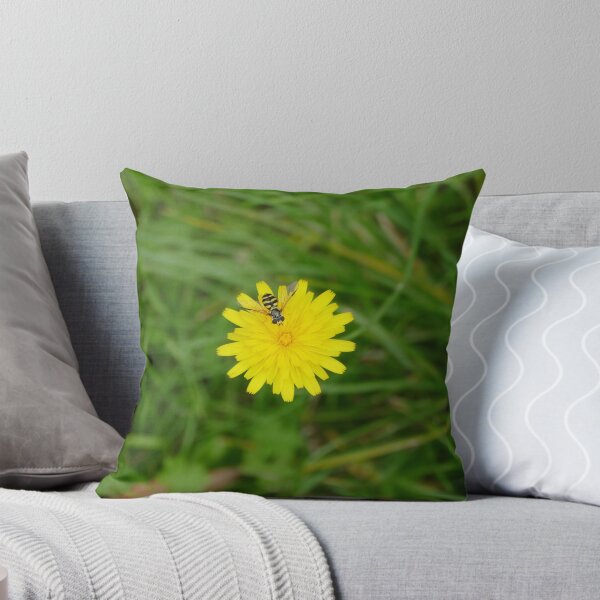 Item preview, Hoverfly en un catsear designed and sold by Evergreen365.