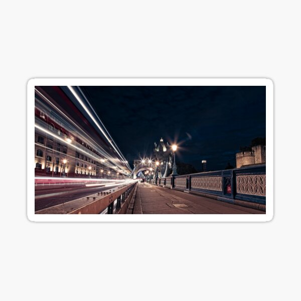 Artikel-Vorschau von Tower Bridge bei Nacht, designt und verkauft von TogginWelsh.