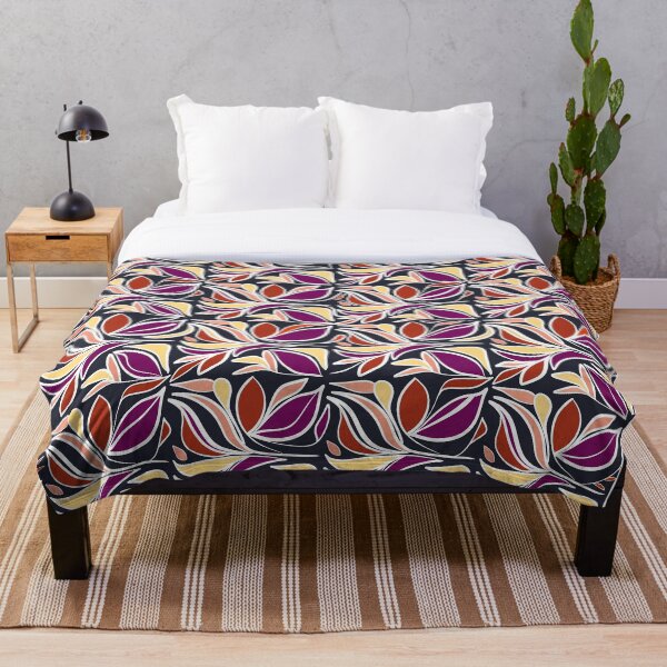 Item preview, Diseño dinámico en rojo y morado. designed and sold by Alwayscreateart.