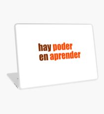 hay poder en aprender Laptop Skin