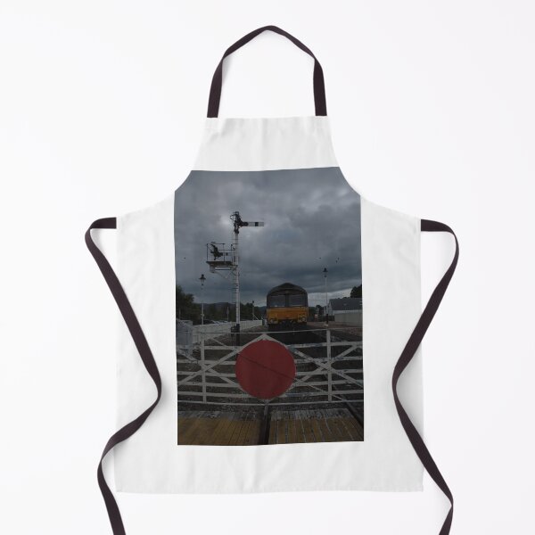 Item preview, 66746, Crossing Gate, & Semaphore (Aviemore Station) designed and sold by LPYLPhotography.