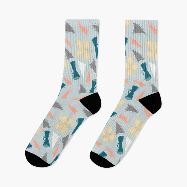Artikelvorschau, Schlagen traditioneller Trommeln - hellbraun auf blau entworfen und verkauft von SerahO.