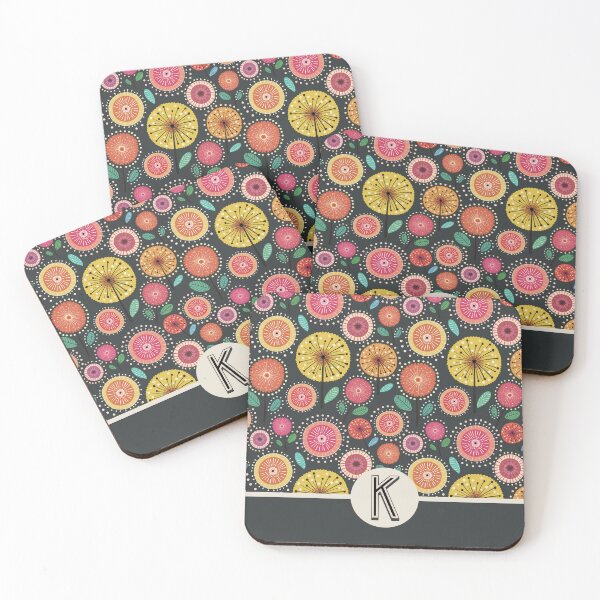 Artikelvorschau, Initiales K-Monogramm mit Blumenmuster entworfen und verkauft von JinJinYoon.