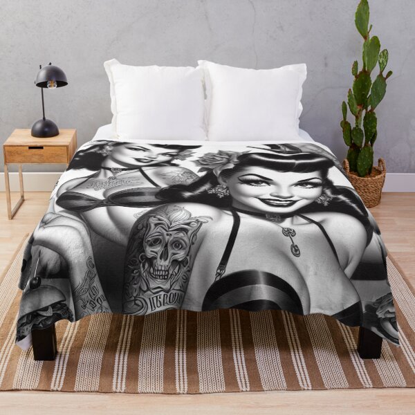 Item preview, Pin-ups de tatuajes vintage designed and sold by PulpVintage.