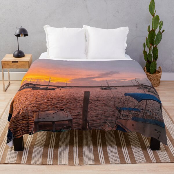 Artikelvorschau, Violetter Sonnenuntergang über Morro Bay entworfen und verkauft von Michael Rock Art.