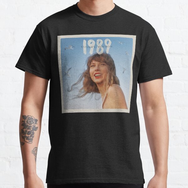 Whos Swift Anyway Shirt Women Oversized Swift Tour Concert T Shirt Swifty  Merch Shirt 1989 Singer Fans ERAS Tee Top, Grey, Medium : : Fashion
