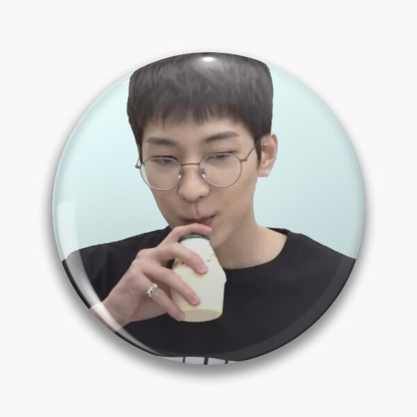 Aperçu de l'œuvre Wonwoo, Wonu, Jeon Wonwoo, Gose, Going, 17, Carat, Mignon, Rose, Lunettes, Sourire créée et vendue par KPopPalette.