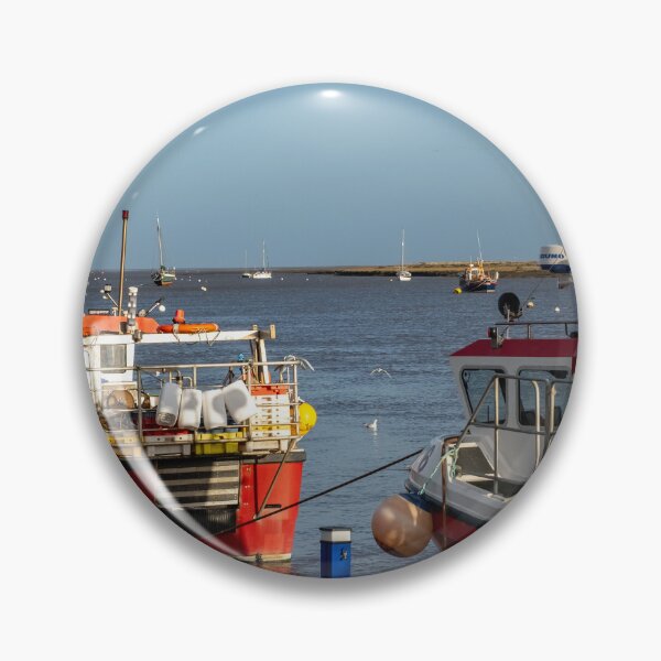 Artikelvorschau, Kommerzielle Fischerboote im Hafen von Wells-next-the-Sea entworfen und verkauft von yackers1.