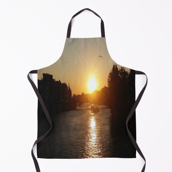 Item preview, "Coucher de soleil sur Paris" (= sunset in Paris) designed and sold by Isa-Isarielle.