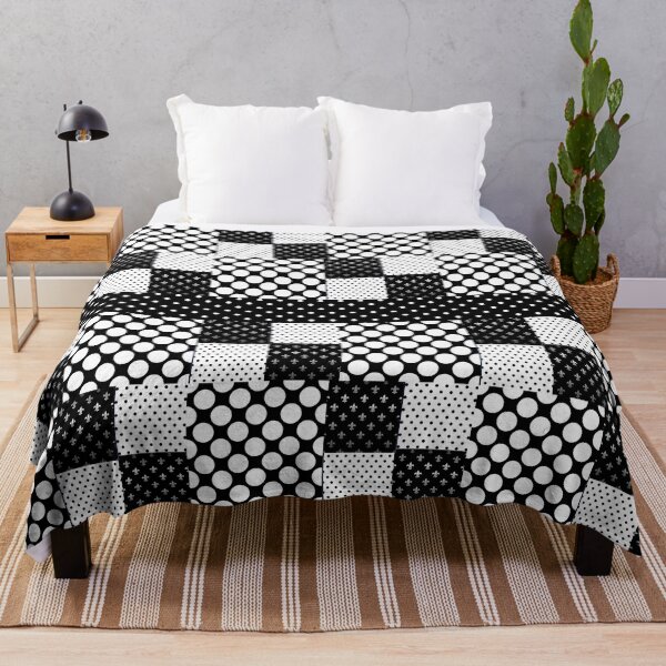 Artikelvorschau, Abstraktes Schwarz-Weiß-Patchwork-Polka-Dot-Muster entworfen und verkauft von LLdreams.