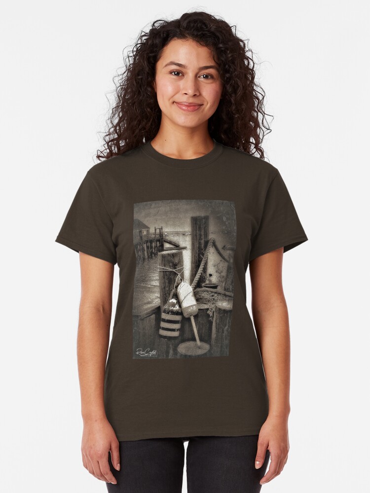 Alternate view of A Glimpse Of The Sea Classic T-Shirt