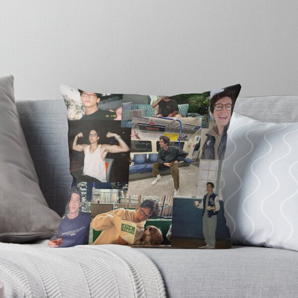 Milo Manheim - Zombies - School Spirits - Journey to Bethlehem  Pillow
