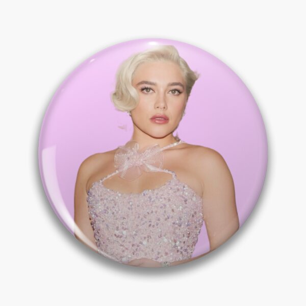 Aperçu de l'œuvre Florence Pugh - Robe rose créée et vendue par micks-.