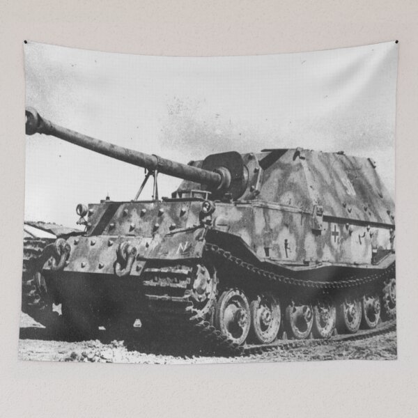Artikelvorschau, 2. Weltkrieg – Panzerjäger Tiger (P) 8,8 cm PaK 43/2 L/71 „Ferdinand/Elefant“ – Schwarz-Weiß-Fotodruck entworfen und verkauft von TheHappyK.